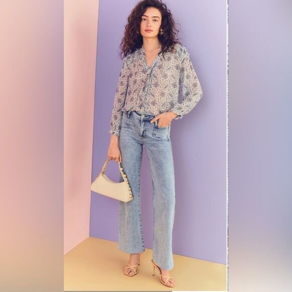 NEW PAIGE Leenah flared jeans in “Alivia” light wash - Picture 7 of 17